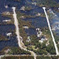 Kolorado mežu ugunsgrēkos nodegušas simtiem mājas
