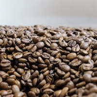 Ražots Latvijā: kafijas grauzdētava 'Kalve' stājas pretī importam