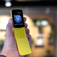 Leģendārais 'Nokia 8110' jeb 'banāntelefons' ienāk Latvijā