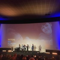 Lindas Oltes debijas filma 'Māsas' izcīna dubultuzvaru Varšavas festivālā
