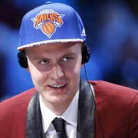 Латвийский игрок официально подписал контракт с клубом НБА