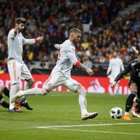 Spānijas futbolisti pārbaudes spēlē nepažēlo Argentīnu