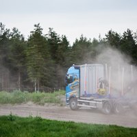 Foto: '333' trasē 'Volvo Trucks' iepazīstinājis ar jaunākajiem kravas auto un biznesa rādītājiem