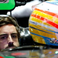 Smagi avarējušajam Alonso aizliedz piedalīties F-1 posmā Bahreinā