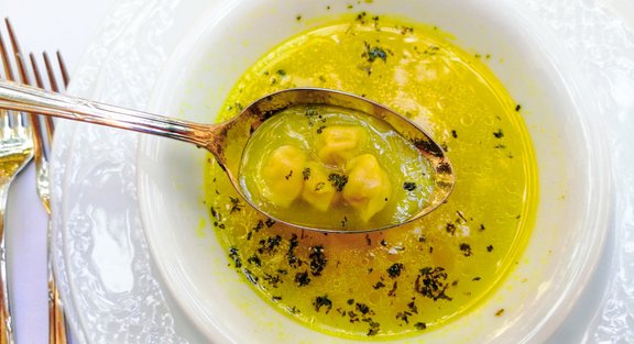 Суп с пельменями: рецепты, секреты приготовления и вкусные идеи