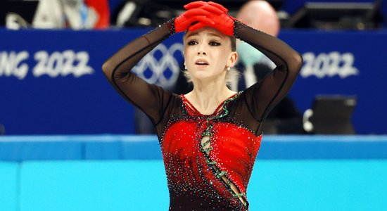 Vaļijevas daiļslidošanas skandāls: sportiste diskvalificēta uz četriem gadiem un no Pekinas olimpiskajām spēlēm