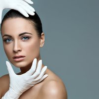 Рассказывает хирург: 6 способов отличить настоящую красоту от искусственной