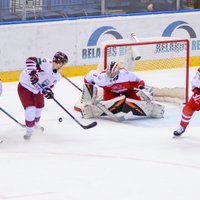 Latvijas U-20 hokejisti ar uzvaru uzsāk cīņu par atgriešanos elitē