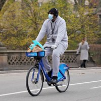 В Нью-Йорке коронавирус привел к всплеску спроса на велосипеды