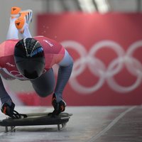 Олимпиада: скелетонист Мартин Дукурс — третий после двух попыток