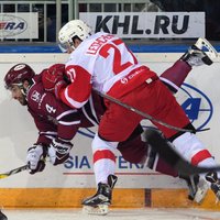 Vārtsargu 'duelī' ilgā pēcspēles metienu sērijā Rīgas 'Dinamo' tomēr piekāpjas 'Spartak'