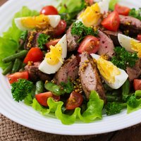 Siltie vistu akniņu salāti brīvdienu brokastīm: 10 varen gardas receptes