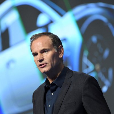 Par koncerna 'Volkswagen' vadītāju kļūs 'Porsche' boss Blūme