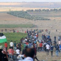 Pie Izraēlas un Gazas joslas robežas nogalināti divi palestīniešu pusaudži