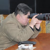 Ziemeļkoreja paziņo par pirmā militārā izlūkošanas satelīta izgatavošanu