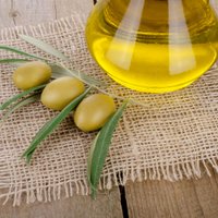 Pieci noderīgi fakti par vērtīgo un veselīgo olīveļļu