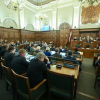 Nodokļu reforma: Saeima pieņem jaunu UIN likumu