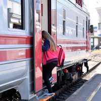 Проблемы с новыми поездами могут уничтожить перевозчика Pasažieru vilciens: на его место претендуют литовцы