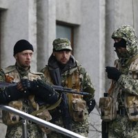 Танки и БТР украинской армии вошли в Донецкую область