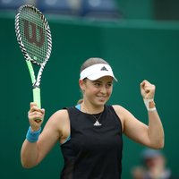 Остапенко победила чемпионку US Open-2017 на турнире в Истбурне