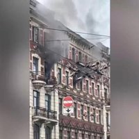 Video: Brīvības ielas namā izcēlies ugunsgrēks; cietis viens cilvēks (plkst. 18.35)