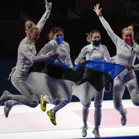 Эстония взяла первое золото в Токио: его принесла команда шпажисток