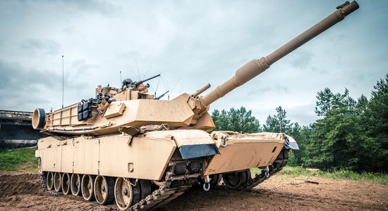 NYT: первые танки Abrams доставили в Украину раньше запланированного срока