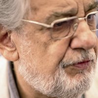 Operas zvaigzne Domingo tiek apsūdzēts par seksuālu uzmākšanos