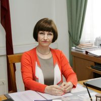 Latvijas PEN balvu saņem Sanita Osipova un biedrība 'Gribu palīdzēt bēgļiem'