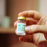 Ministrija neieklausās onkologos un neizņem 'Rigvir' no kompensējamo zāļu saraksta