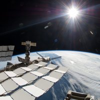 Amerikāņu astronauti veikuši jubilejas iziešanu kosmosā no SKS