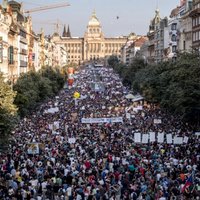 Prāgā notikusi 30 gados lielākā protesta akcija
