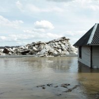 Угроза наводнения в Плявиняс: объявлена "желтая" тревога