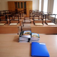 За 10 лет число школьников в Латвии сократилось на треть