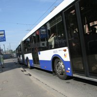 Жара в автобусе: Rīgas satiksme не отключает отопление даже летом?