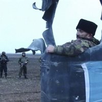 Ukraina: Krievija uz Krimas-Ukrainas robežu nosūtījusi tankus un 'Grad'