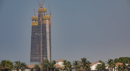 Возобновилось строительство самого высокого в мире небоскреба