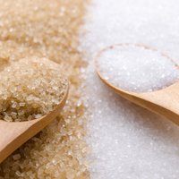 Vai brūnais cukurs ir veselīgāks par balto? Skaidro dietologs