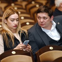 Невеста депутата Артуса Кайминьша сообщила о разрыве отношений