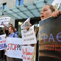 Азербайджан — за, Латвия — против. Как голосовали страны по вопросу возвращения России в ПАСЕ