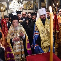 Konstantinopoles patriarhs parakstījis dekrētu par Ukrainas baznīcas neatkarību