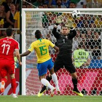Бразилия и Швейцария прошли в 1/8 финала чемпионата мира, Сербия едет домой