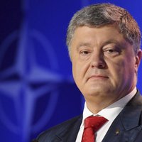 Porošenko nebiedē Putina un Trampa samits; NATO aicina Krieviju izvest karaspēku no Ukrainas