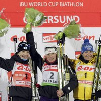 Bergerai pārliecinoša uzvara Pasaules kausa biatlonā pirmā posma iedzīšanas sacensībās