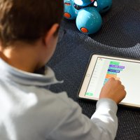 Publicētas 32 bezmaksas programmēšanas nodarbības sākumskolas vecuma bērniem