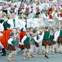 На Праздник песни и танца в год столетия Латвии потратят почти 6 млн евро