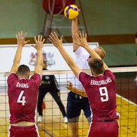 Latvijas vīriešu volejbola izlase savu skatītāju klātbūtnē vēlreiz uzvar Somiju