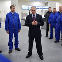 Foto: Kā Putins Arktikā sašķidrinātās dabasgāzes projektu atklāja