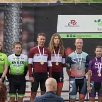 Muižnieks un Ermane-Marčenko kļūst par Latvijas čempioniem MTB maratonā