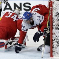 ВИДЕО: Чех Гудас завалил капитана Канады одним ударом, но чемпионы выиграли